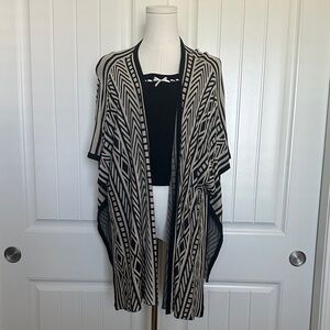 Geometric Patterned Kimono Cardigan